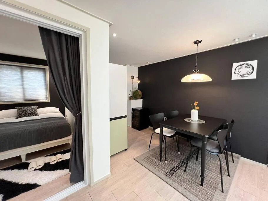 Апартаменты Bibi House In Hongdae Сеул 0*,  Южная Корея