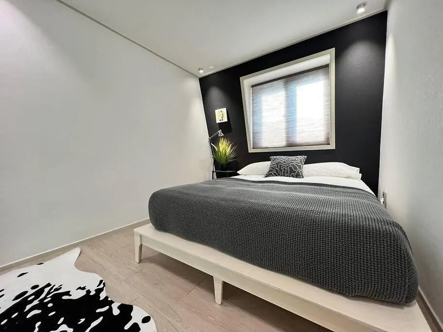 Apartamento Bibi House In Hongdae Seúl