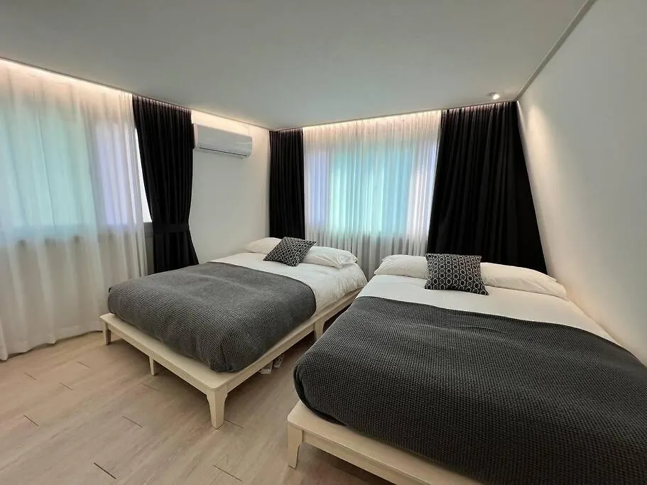 Apartamento Bibi House In Hongdae Seúl